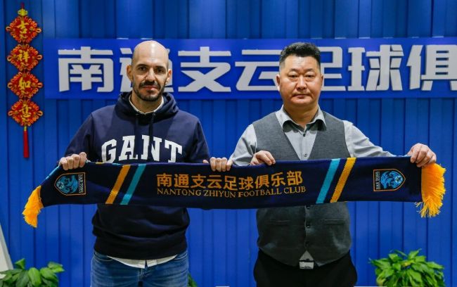 两个人一前一后攻击叙述